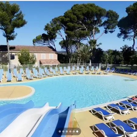 Le Camarguais Appartement *